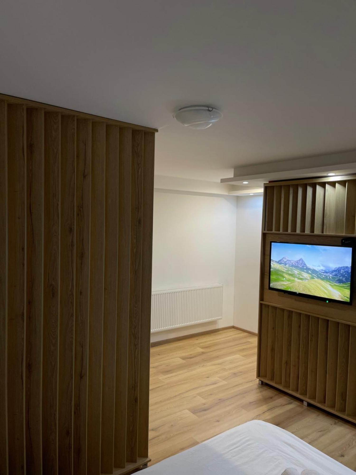 Honey Valley Bjelasnica Bed & Breakfast エクステリア 写真